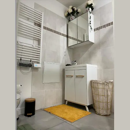 Casa Di Vibes - Jacuzzi - Sauna Apartment