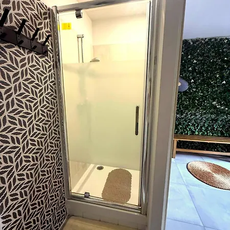 Apartmán Casa Di Vibes - Jacuzzi - Sauna Saint-Maur-des-Fossés